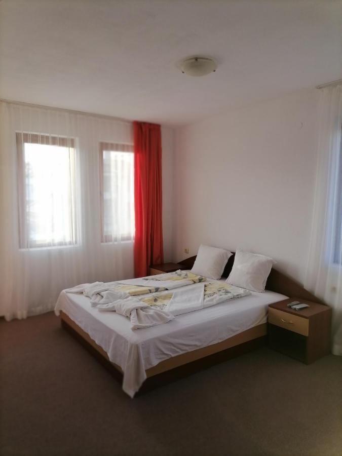 Ivet Guest House Обзор Экстерьер фото